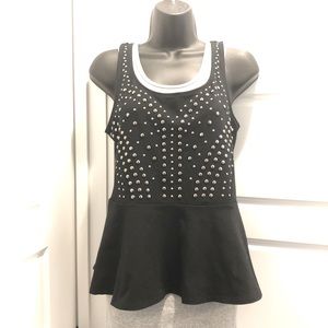 💖 Gorgeous NWOT Express peplum style tank top! Size medium
